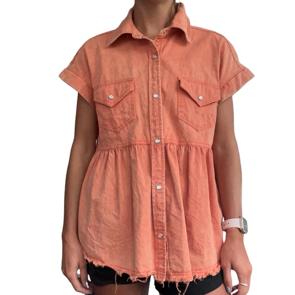 Entro Women’s Sz Small Orange Short Sleeve Button Snap Collared Peplum Denim Top - Picture 15 of 16
